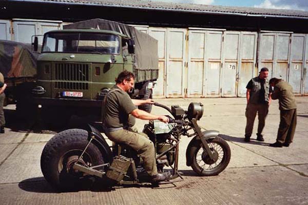 18 Motorrad Marke Eigenbau