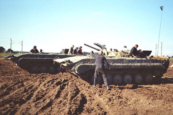 08 Schützenpanzer BMP startklar machen