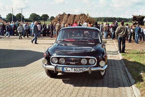 23 Personenkraftwagen TATRA 603